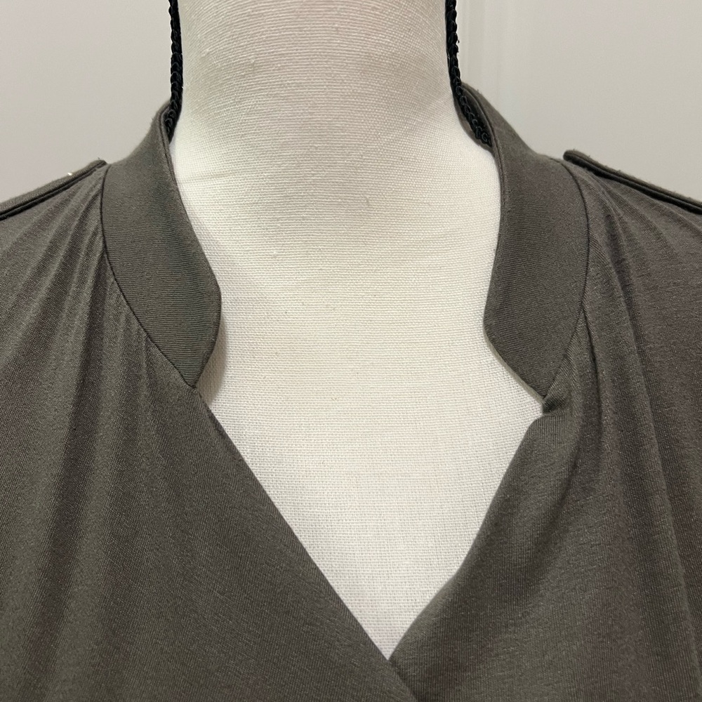 Ann Taylor Olive green ruched front | Wrap style size M - Picture 2 of 9